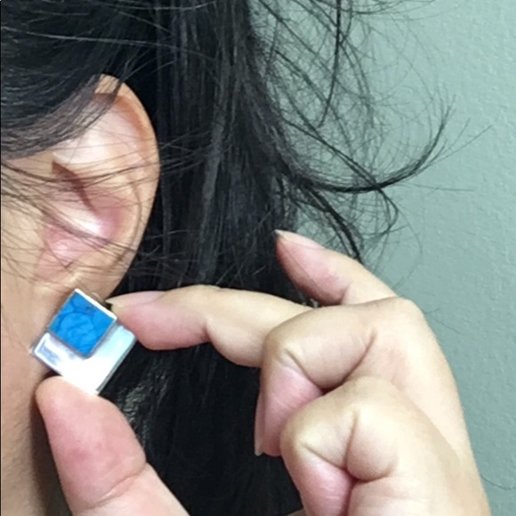 🖤Vtg Native American sterling and turquoise earrings - Picture 15 of 17